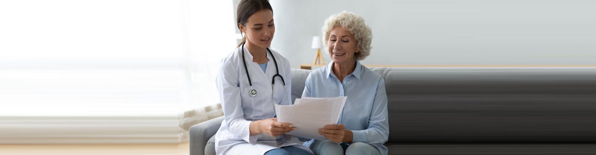 lady doctor talking with her patient